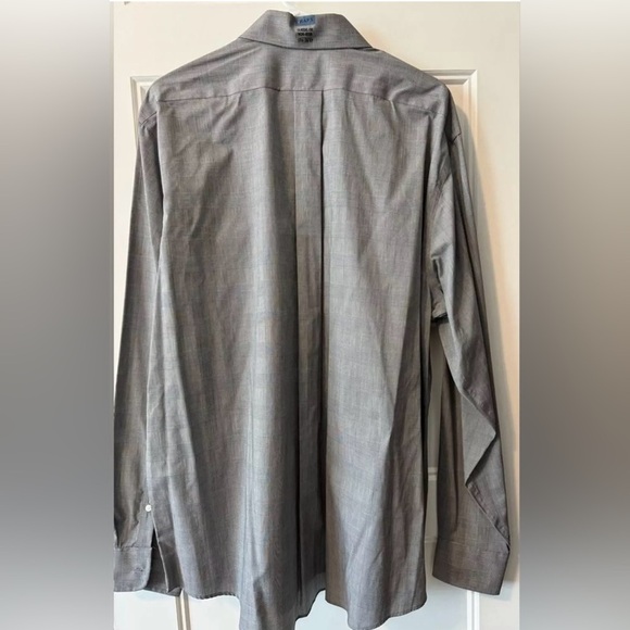 NWT Chaps Men's Button Down Shirt
Gray - Picture 2 of 6